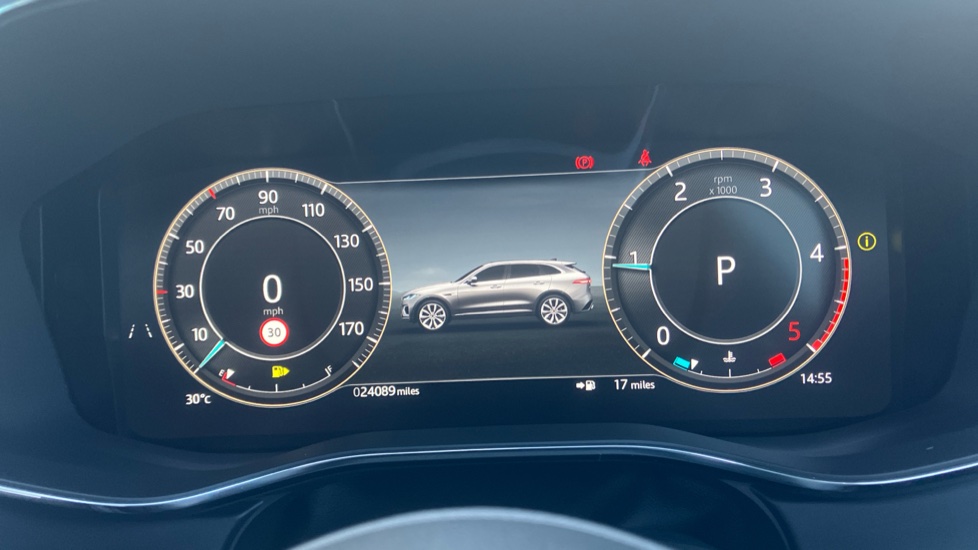 Jaguar F-Pace 2.0 D200 R-Dynamic SE Black 5dr Auto AWD Diesel Estate - Image 16