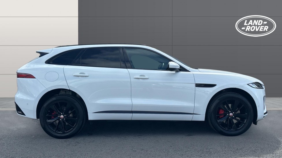 Jaguar F-Pace 2.0 D200 R-Dynamic SE 5dr Auto AWD Diesel Estate - Image 5