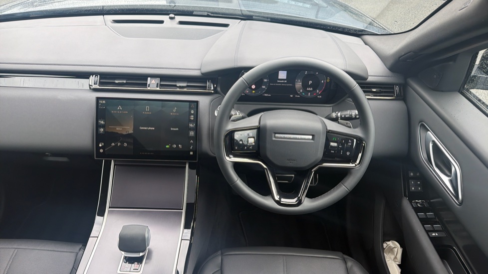 Land Rover Range Rover Velar 2.0 D200 MHEV Dynamic SE 5dr Auto Diesel Estate - Image 15