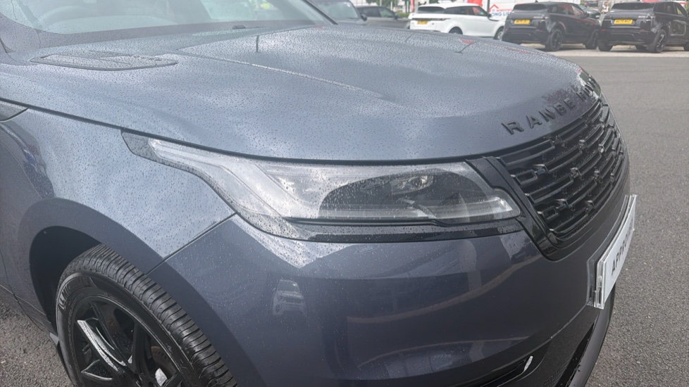 Land Rover Range Rover Velar 2.0 D200 MHEV Dynamic SE 5dr Auto Diesel Estate - Image 17