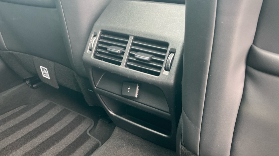 Land Rover Discovery Sport 1.5 P300e R-Dynamic HSE 5dr Auto [5 Seat] Station Wagon - Image 18