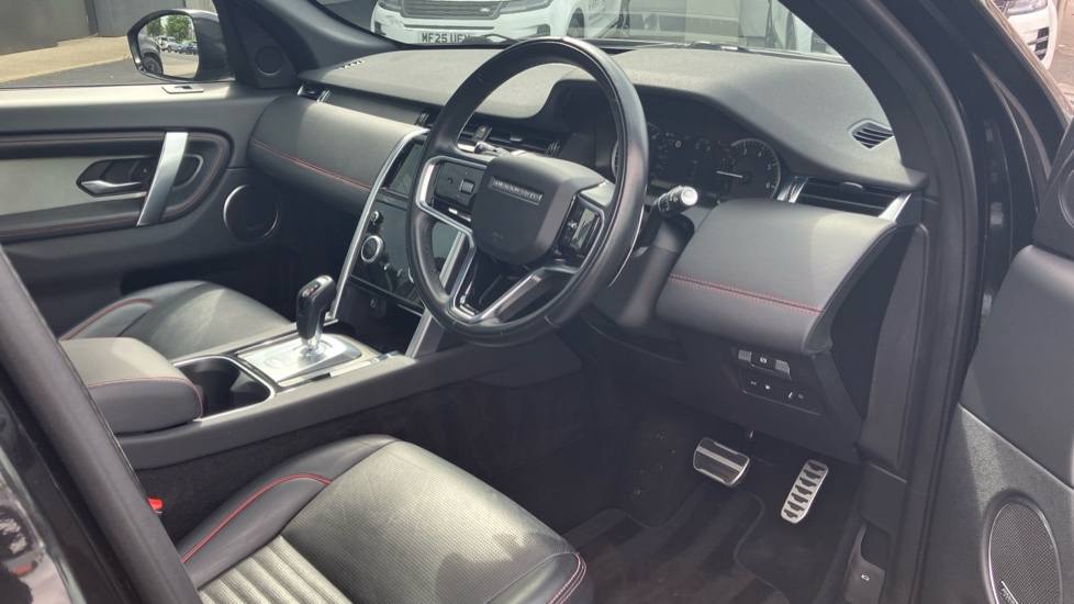 Land Rover Discovery Sport 1.5 P300e R-Dynamic HSE 5dr Auto [5 Seat] Station Wagon - Image 24