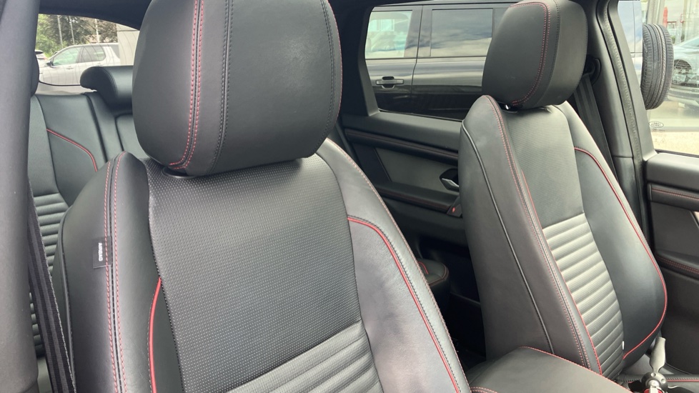 Land Rover Discovery Sport 1.5 P300e R-Dynamic HSE 5dr Auto [5 Seat] Station Wagon - Image 39