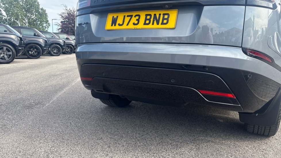 Land Rover Range Rover Velar 2.0 D200 MHEV Dynamic SE 5dr Auto Diesel Estate - Image 35
