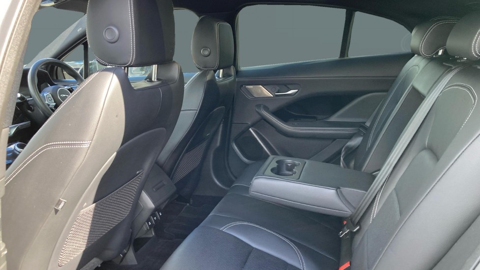 Jaguar I-Pace 294kW EV400 R-Dynamic SE Black 90kWh 5dr Auto Electric Estate - Image 4