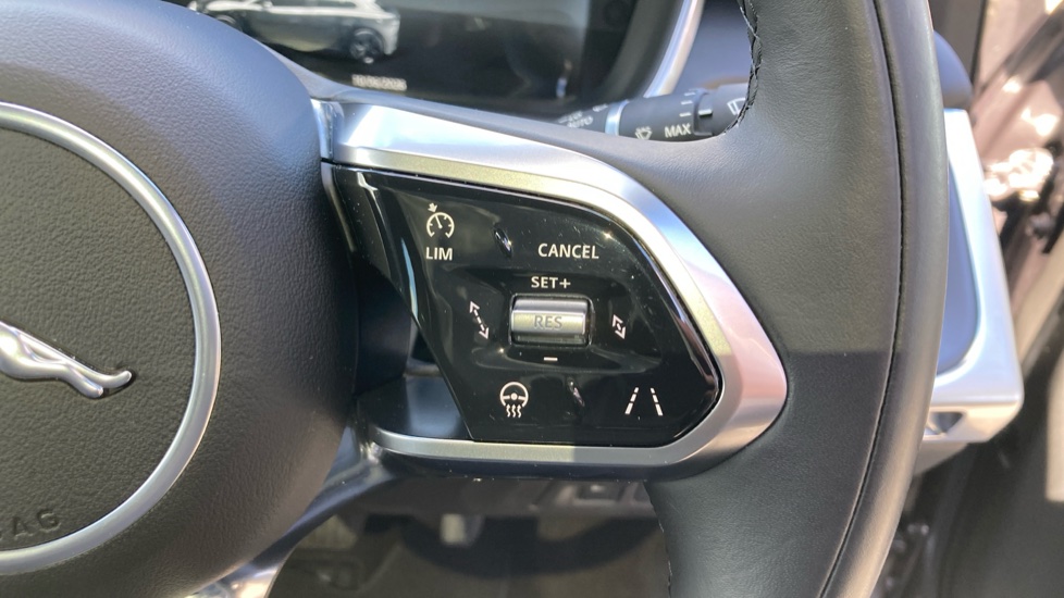Jaguar I-Pace 294kW EV400 R-Dynamic SE Black 90kWh 5dr Auto Electric Estate - Image 36