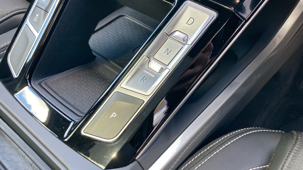Jaguar I-Pace 294kW EV400 R-Dynamic SE Black 90kWh 5dr Auto Electric Estate - Image 40