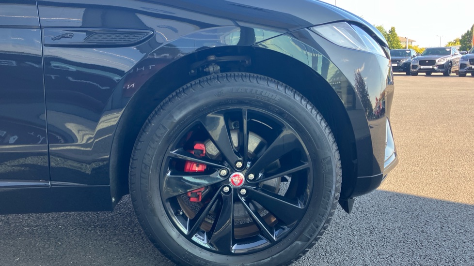 Jaguar F-Pace 2.0 P250 R-Dynamic Black 5dr Auto AWD Petrol Estate - Image 8