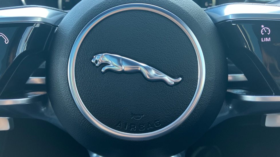 Jaguar F-Pace 2.0 P250 R-Dynamic Black 5dr Auto AWD Petrol Estate - Image 30