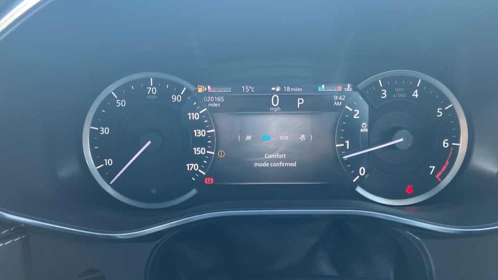 Jaguar F-Pace 2.0 P250 R-Dynamic Black 5dr Auto AWD Petrol Estate - Image 37