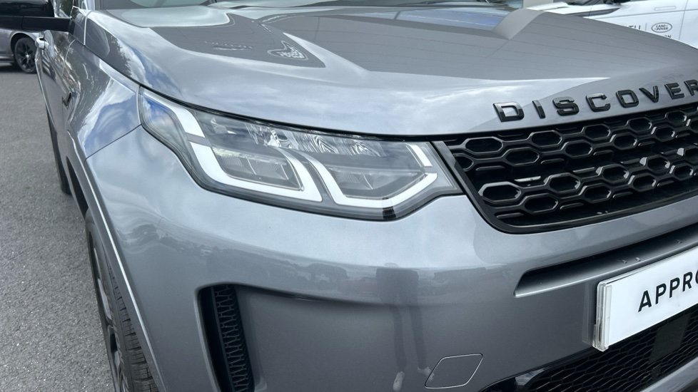 Land Rover Discovery Sport 2.0 D200 Urban Edition 5dr Auto Diesel Station Wagon - Image 17