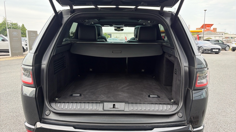 Land Rover Range Rover Sport 5.0 V8 S/C Autobiography Dynamic 5dr Auto Petrol Estate - Image 10