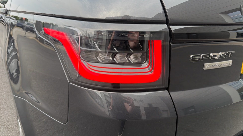 Land Rover Range Rover Sport 5.0 V8 S/C Autobiography Dynamic 5dr Auto Petrol Estate - Image 19