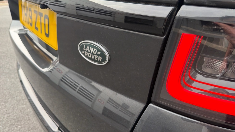 Land Rover Range Rover Sport 5.0 V8 S/C Autobiography Dynamic 5dr Auto Petrol Estate - Image 24