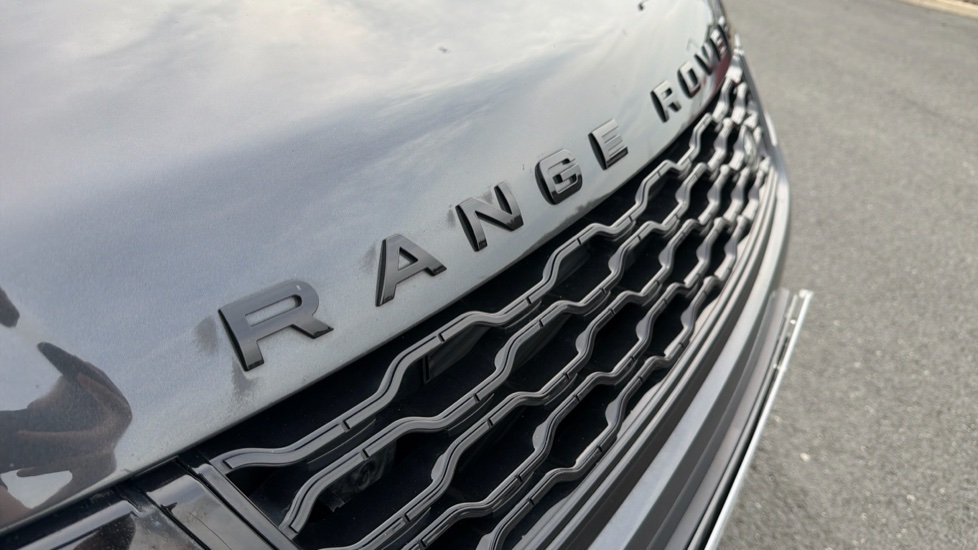 Land Rover Range Rover Sport 5.0 V8 S/C Autobiography Dynamic 5dr Auto Petrol Estate - Image 29