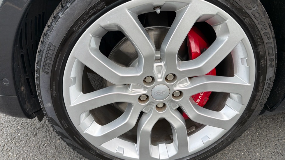 Land Rover Range Rover Sport 5.0 V8 S/C Autobiography Dynamic 5dr Auto Petrol Estate - Image 33
