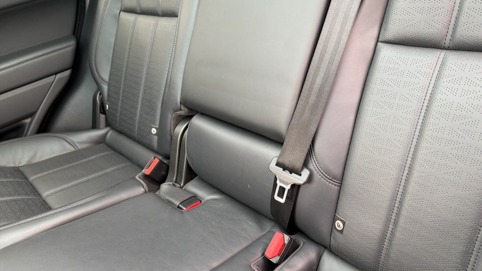 Land Rover Range Rover Sport 5.0 V8 S/C Autobiography Dynamic 5dr Auto Petrol Estate - Image 39