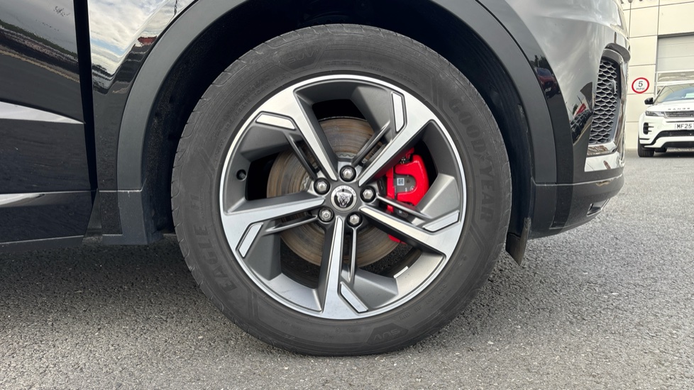 Jaguar E-Pace 2.0 D200 R-Dynamic SE Black 5dr Auto Diesel Estate - Image 8
