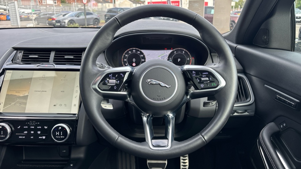 Jaguar E-Pace 2.0 D200 R-Dynamic SE Black 5dr Auto Diesel Estate - Image 15
