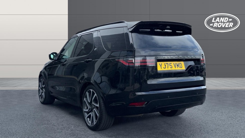 Land Rover Discovery 3.0 D350 Dynamic HSE 5dr Auto Diesel Station Wagon - Image 2