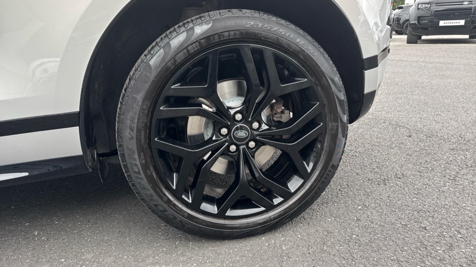 Land Rover Range Rover Evoque 1.5 P300e Evoque Edition 5dr Auto Hatchback - Image 8
