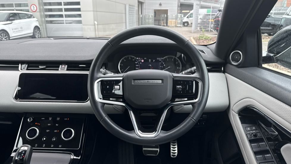 Land Rover Range Rover Evoque 1.5 P300e Evoque Edition 5dr Auto Hatchback - Image 15