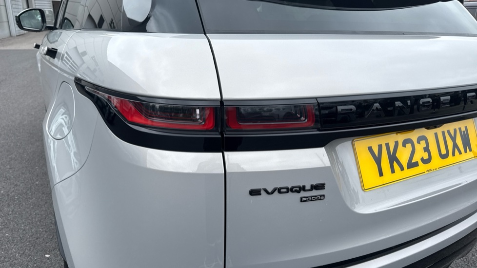 Land Rover Range Rover Evoque 1.5 P300e Evoque Edition 5dr Auto Hatchback - Image 19