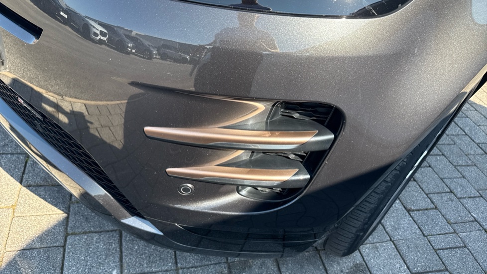 Land Rover Range Rover Evoque 2.0 D200 R-Dynamic SE 5dr Auto Diesel Hatchback - Image 42