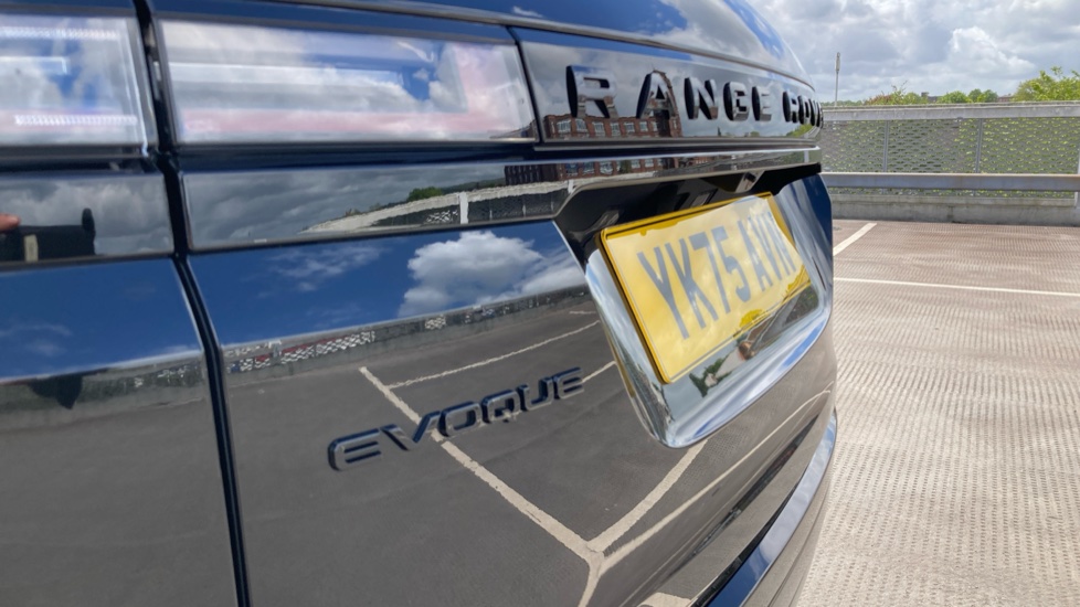 Land Rover Range Rover Evoque 2.0 D200 Edition 5dr Auto Diesel Hatchback - Image 35