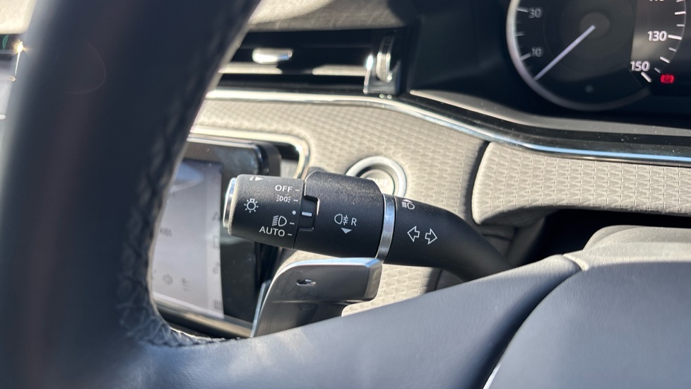 Land Rover Range Rover Evoque 2.0 D200 R-Dynamic S 5dr Auto Diesel Hatchback - Image 30