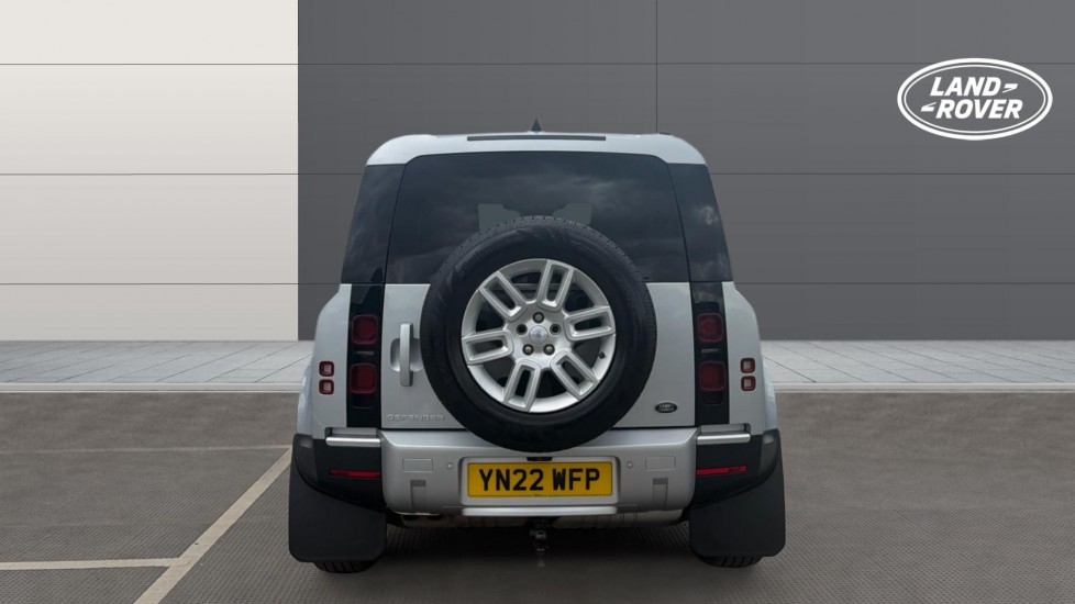 Land Rover Defender 3.0 D250 S 110 5dr Auto Diesel Estate - Image 6