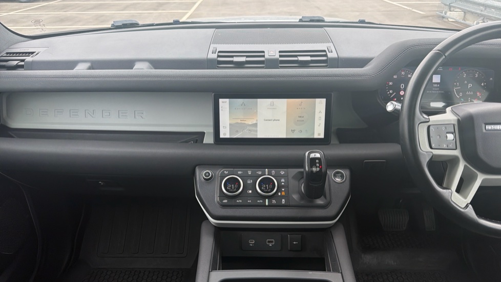 Land Rover Defender 3.0 D250 S 110 5dr Auto Diesel Estate - Image 14