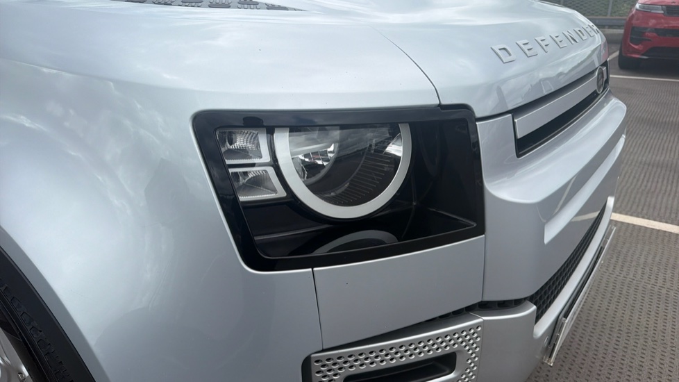 Land Rover Defender 3.0 D250 S 110 5dr Auto Diesel Estate - Image 17