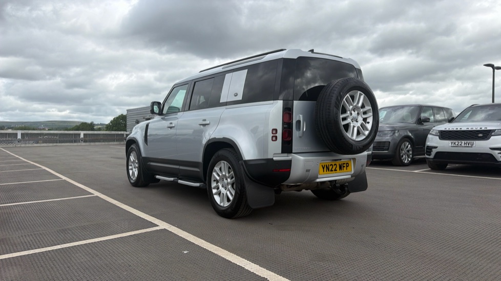 Land Rover Defender 3.0 D250 S 110 5dr Auto Diesel Estate - Image 41