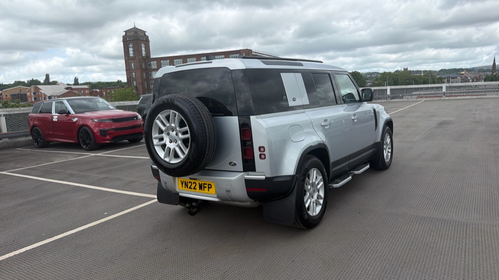 Land Rover Defender 3.0 D250 S 110 5dr Auto Diesel Estate - Image 42