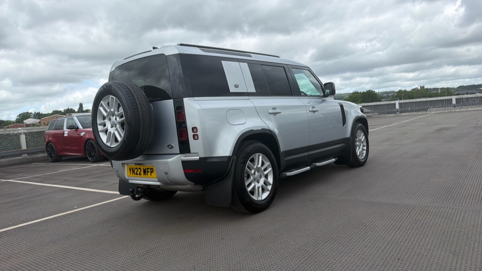 Land Rover Defender 3.0 D250 S 110 5dr Auto Diesel Estate - Image 44