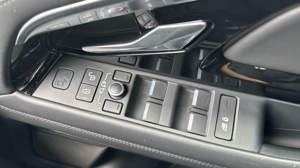 Land Rover Range Rover Evoque 2.0 D180 R-Dynamic HSE 5dr Auto Diesel Hatchback - Image 27