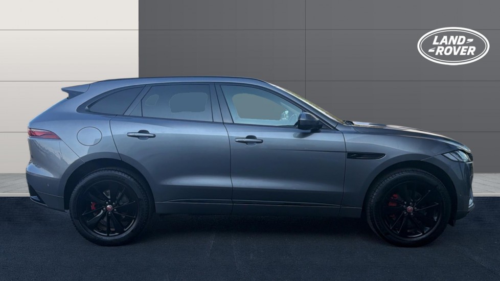 Jaguar F-Pace 2.0 P250 R-Dynamic SE 5dr Auto AWD Petrol Estate - Image 5