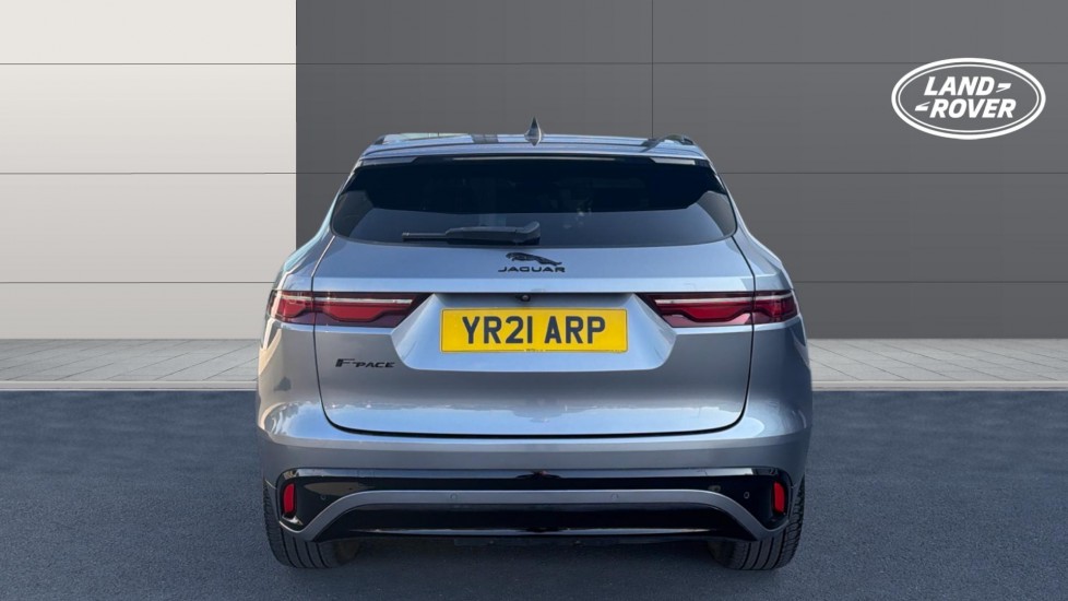 Jaguar F-Pace 2.0 P250 R-Dynamic SE 5dr Auto AWD Petrol Estate - Image 6