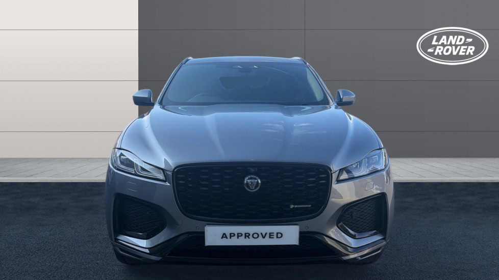 Jaguar F-Pace 2.0 P250 R-Dynamic SE 5dr Auto AWD Petrol Estate - Image 7