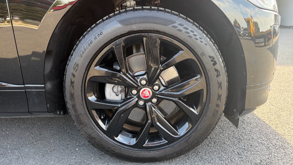 Jaguar I-Pace 294kW EV400 HSE Black 90kWh 5dr Auto 11kW Charger Electric Estate - Image 8
