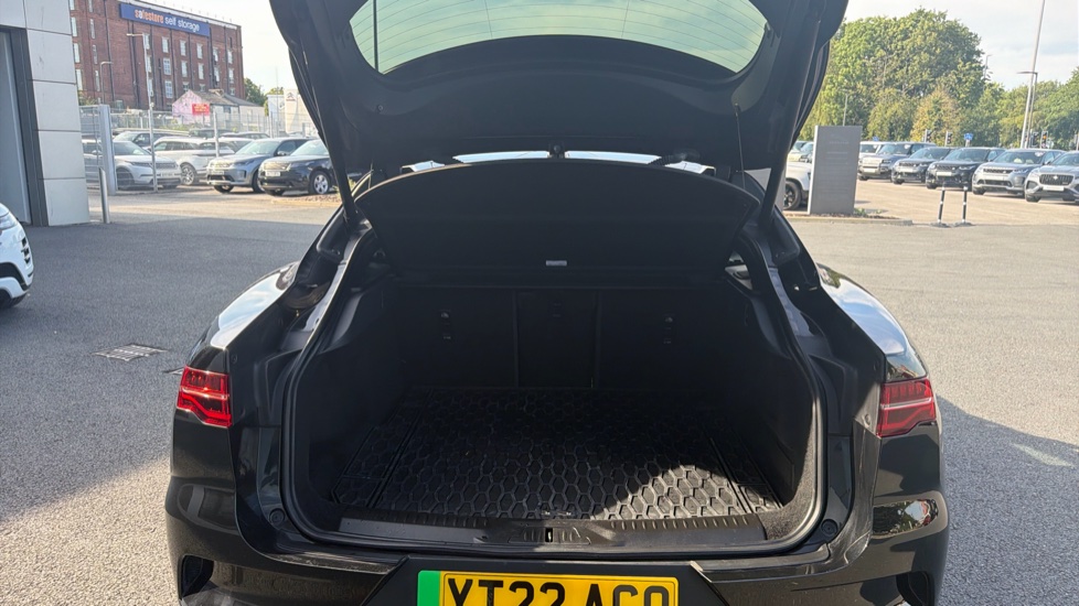 Jaguar I-Pace 294kW EV400 HSE Black 90kWh 5dr Auto 11kW Charger Electric Estate - Image 10