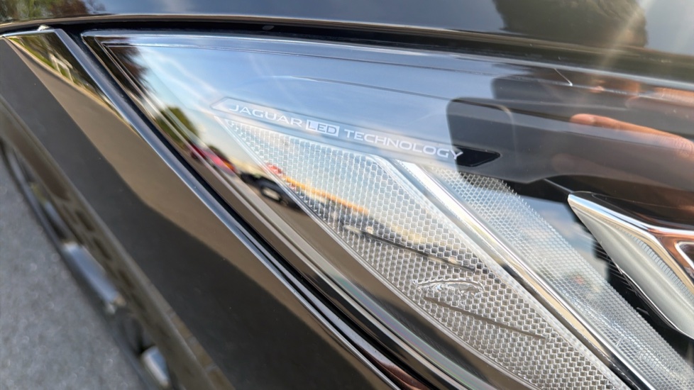 Jaguar I-Pace 294kW EV400 HSE Black 90kWh 5dr Auto 11kW Charger Electric Estate - Image 26