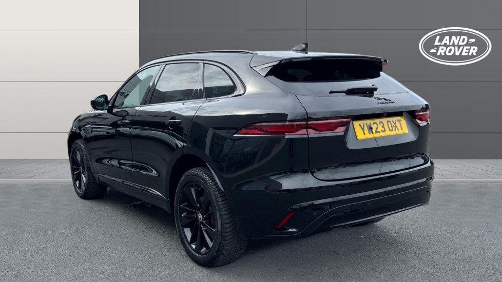 Jaguar F-Pace 2.0 D200 R-Dynamic SE Black 5dr Auto AWD Diesel Estate - Image 2