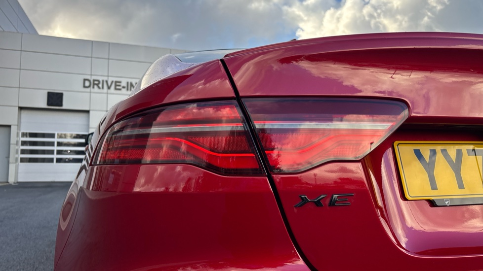 Jaguar XE 2.0 P250 R-Dynamic Black 4dr Auto Petrol Saloon - Image 19