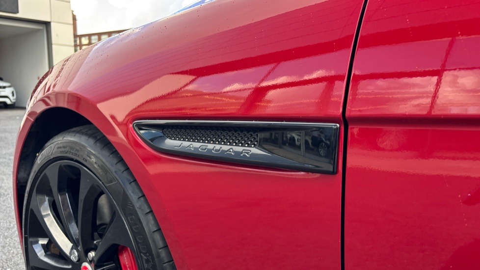 Jaguar XE 2.0 P250 R-Dynamic Black 4dr Auto Petrol Saloon - Image 20