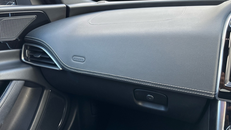 Jaguar XE 2.0 P250 R-Dynamic Black 4dr Auto Petrol Saloon - Image 22