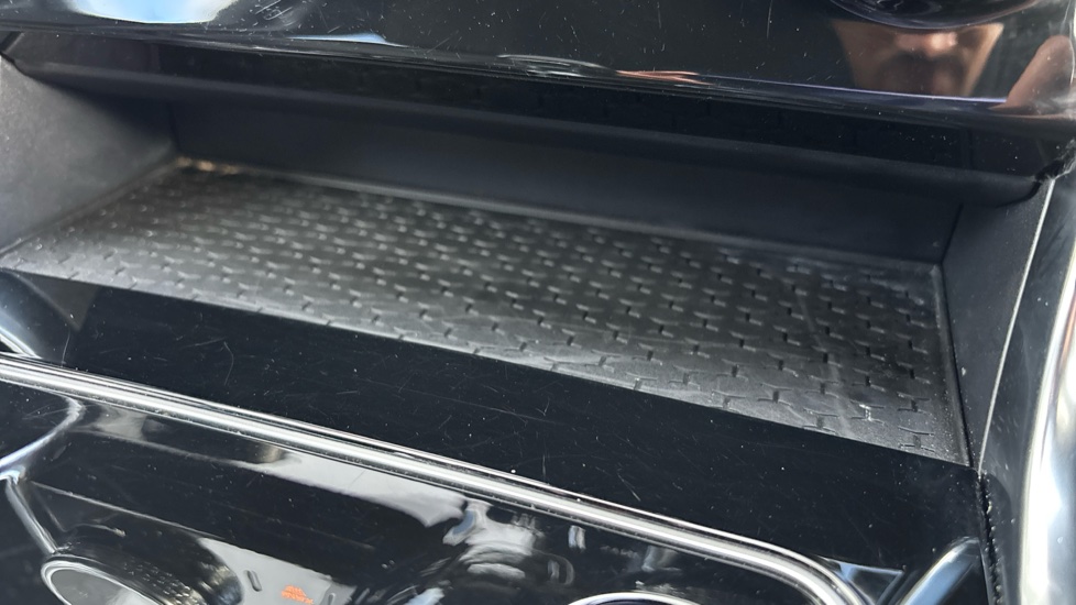 Jaguar XE 2.0 P250 R-Dynamic Black 4dr Auto Petrol Saloon - Image 35