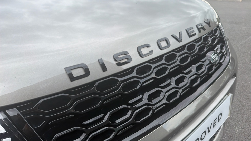 Land Rover Discovery Sport 1.5 P300e Urban Edition 5dr Auto [5 Seat] Station Wagon - Image 24