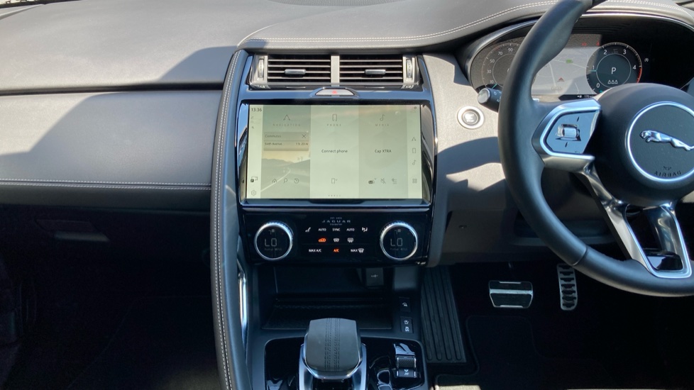 Jaguar E-Pace 2.0 D200 R-Dynamic SE Black 5dr Auto Diesel Estate - Image 14